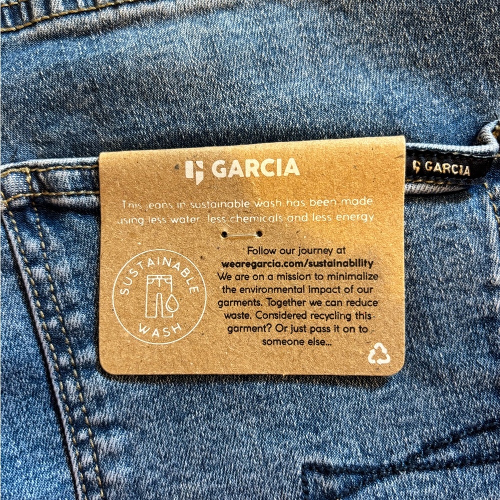 Garcia Women's Blue Cropped Jeans - Picture 10 of 12